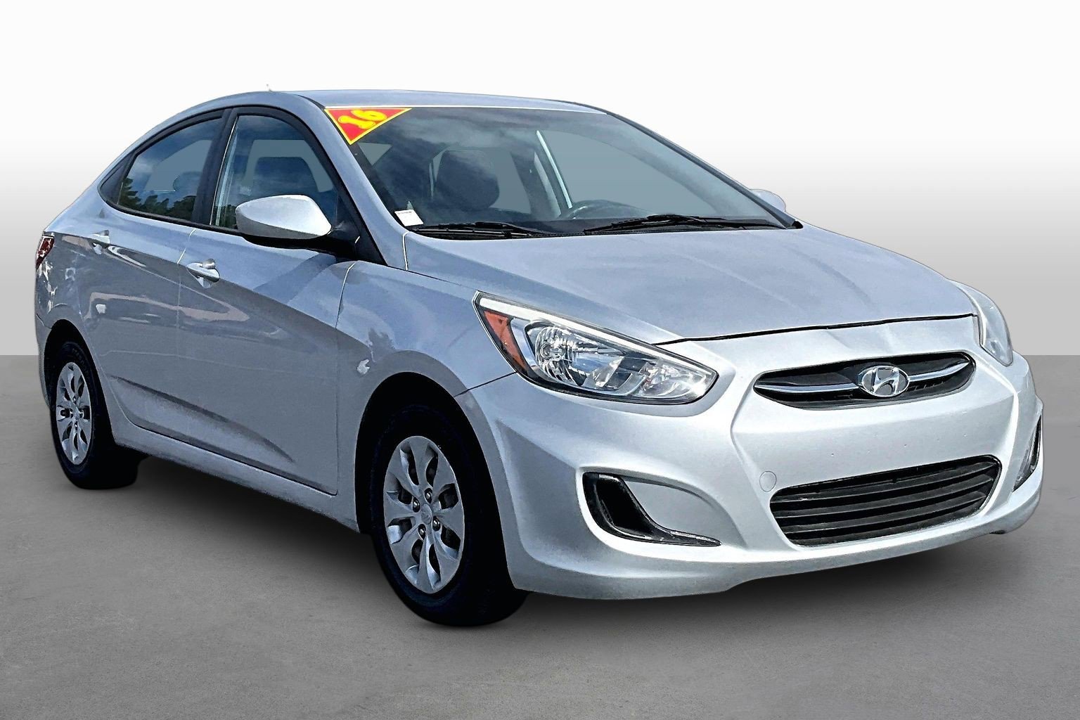 Used 2016 Hyundai Accent SE FWD image 9
