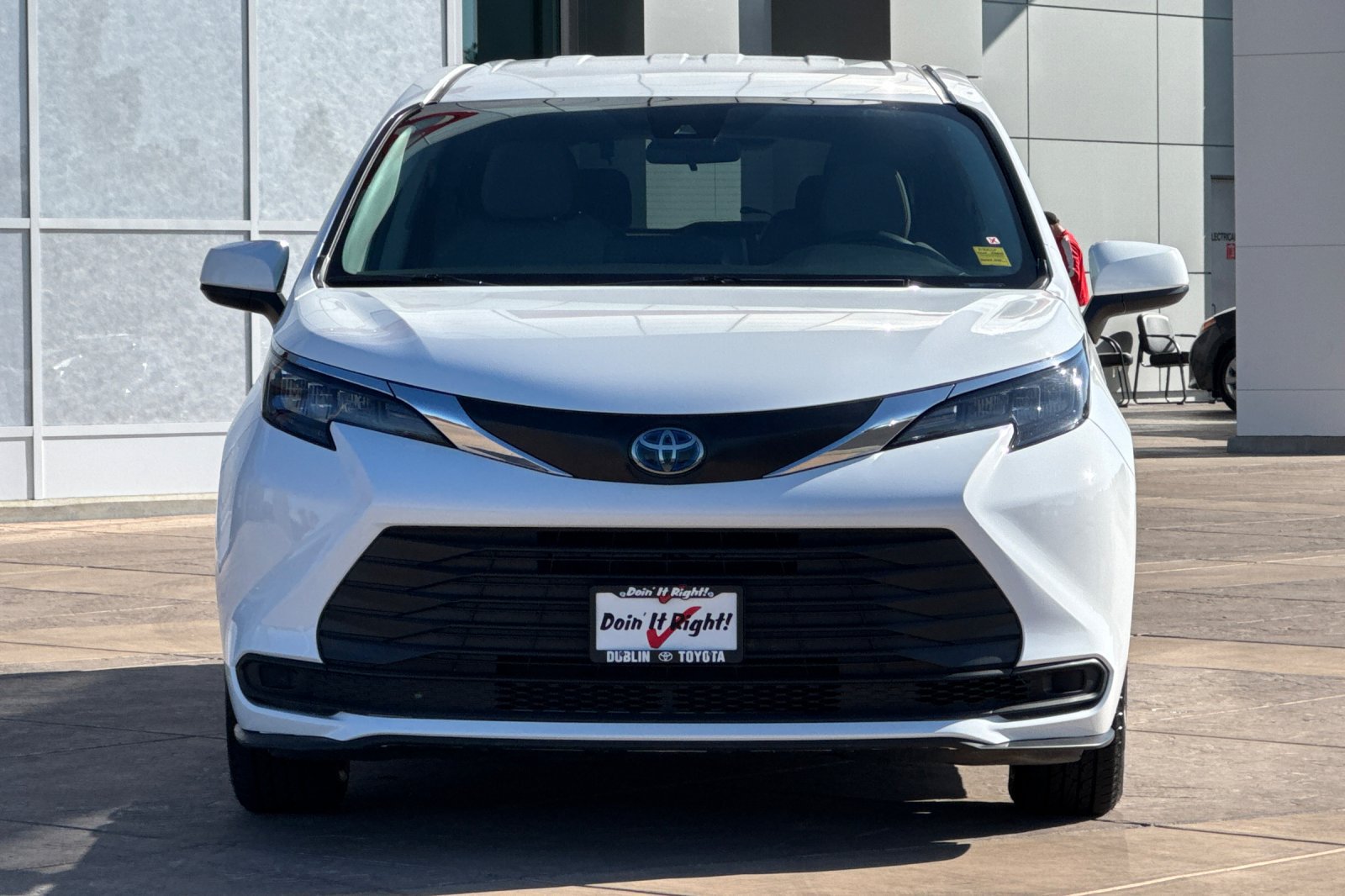 Certified 2024 Toyota Sienna LE AWD/4WD image 11