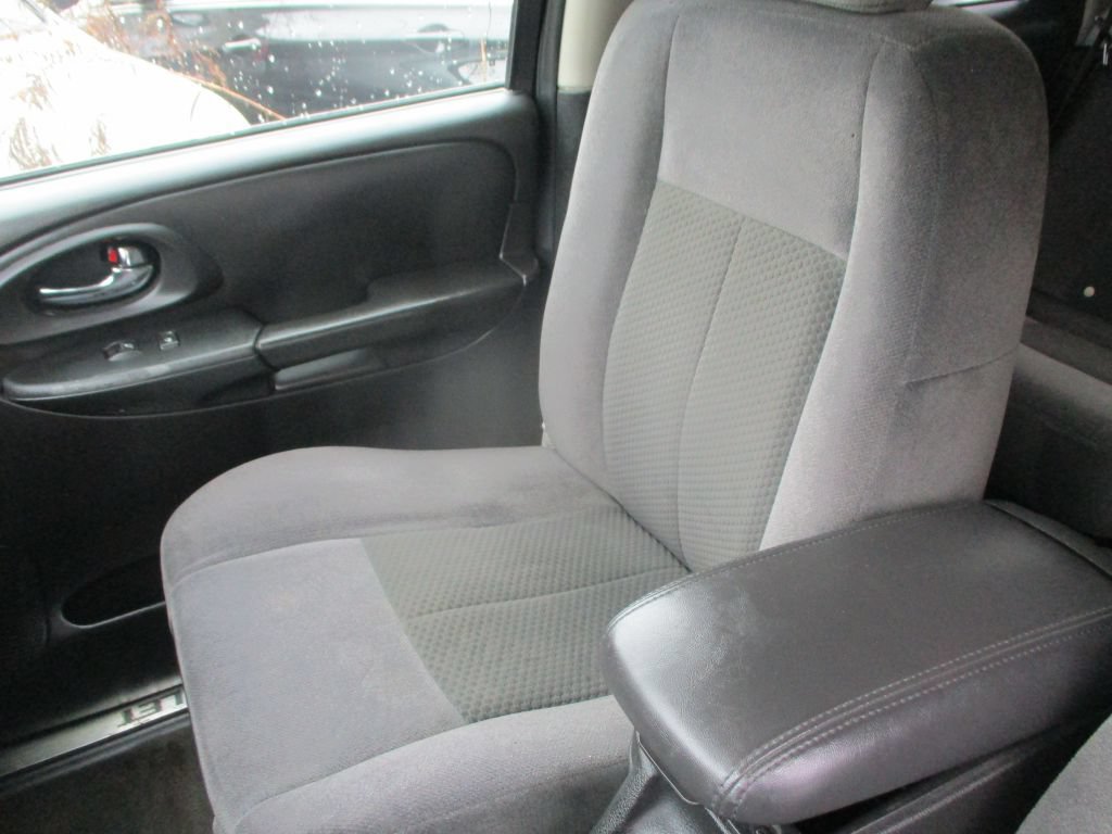 Used 2007 Chevrolet TrailBlazer LT AWD/4WD image 11