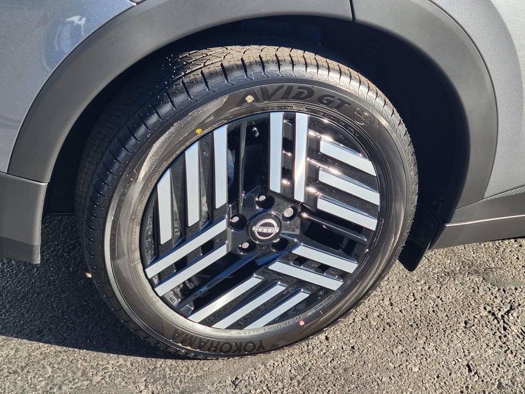 New 2026 Nissan Leaf SV+ image 3