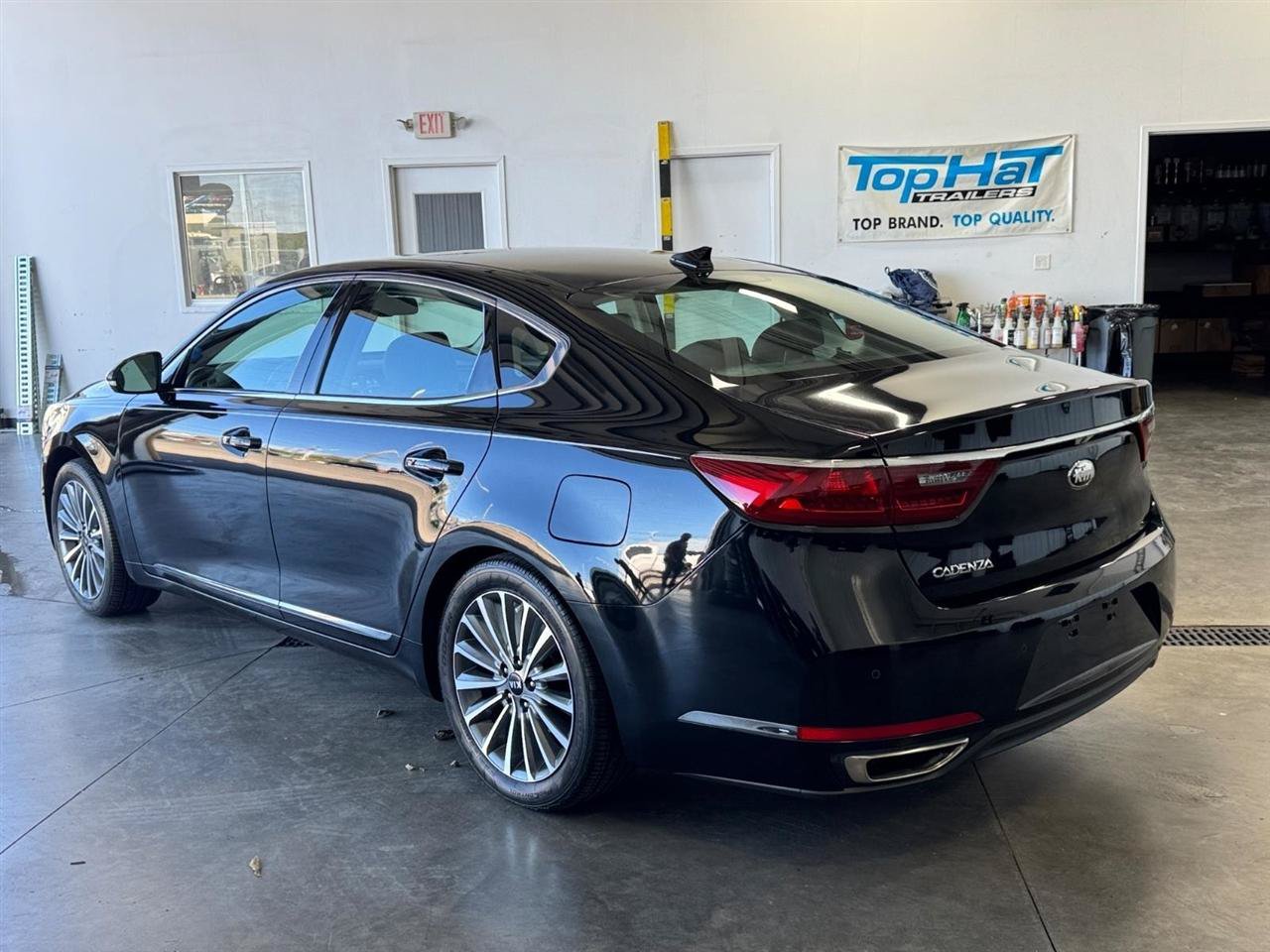 Used 2019 Kia Cadenza Premium FWD image 30