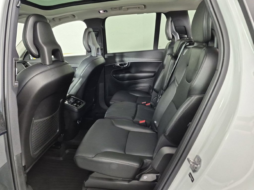 Used 2020 Volvo XC90 T5 Momentum w/ Protection Package Premier AWD/4WD image 30
