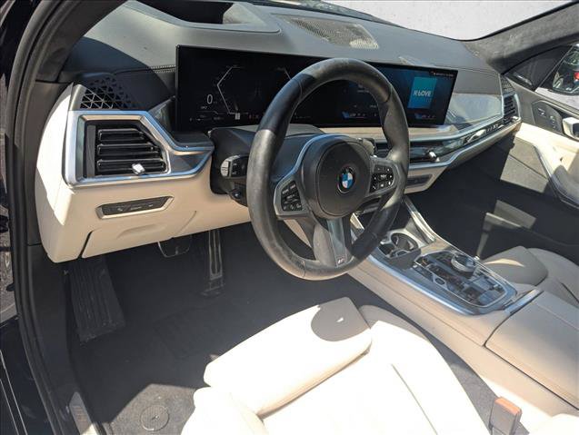 Certified 2025 BMW X7 xDrive40i w/ Executive Package AWD/4WD image 2