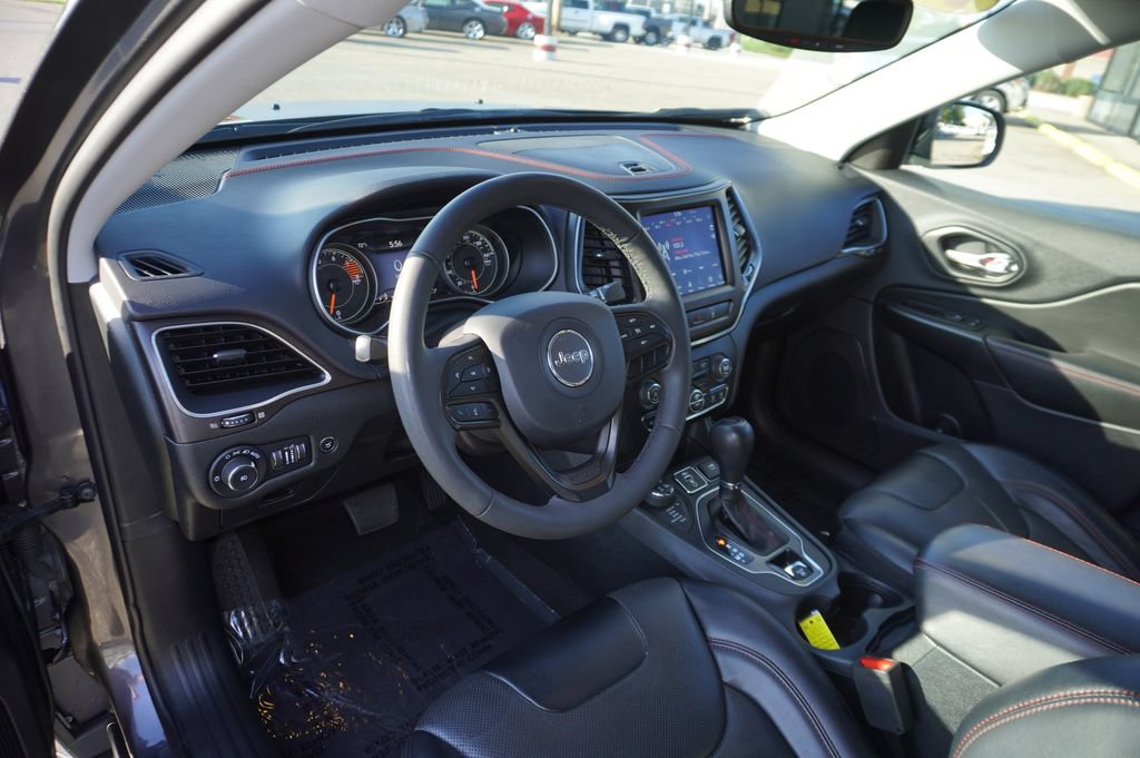 Used 2022 Jeep Cherokee Trailhawk w/ Sound & Nav Group AWD/4WD image 26
