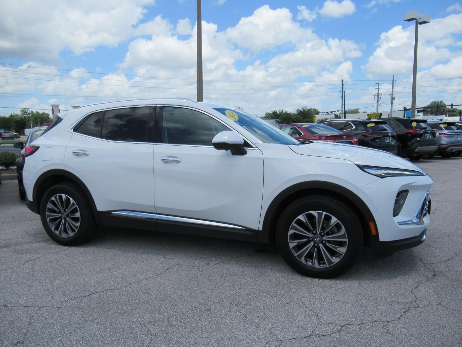 Used 2024 Buick Envision Preferred AWD/4WD image 2