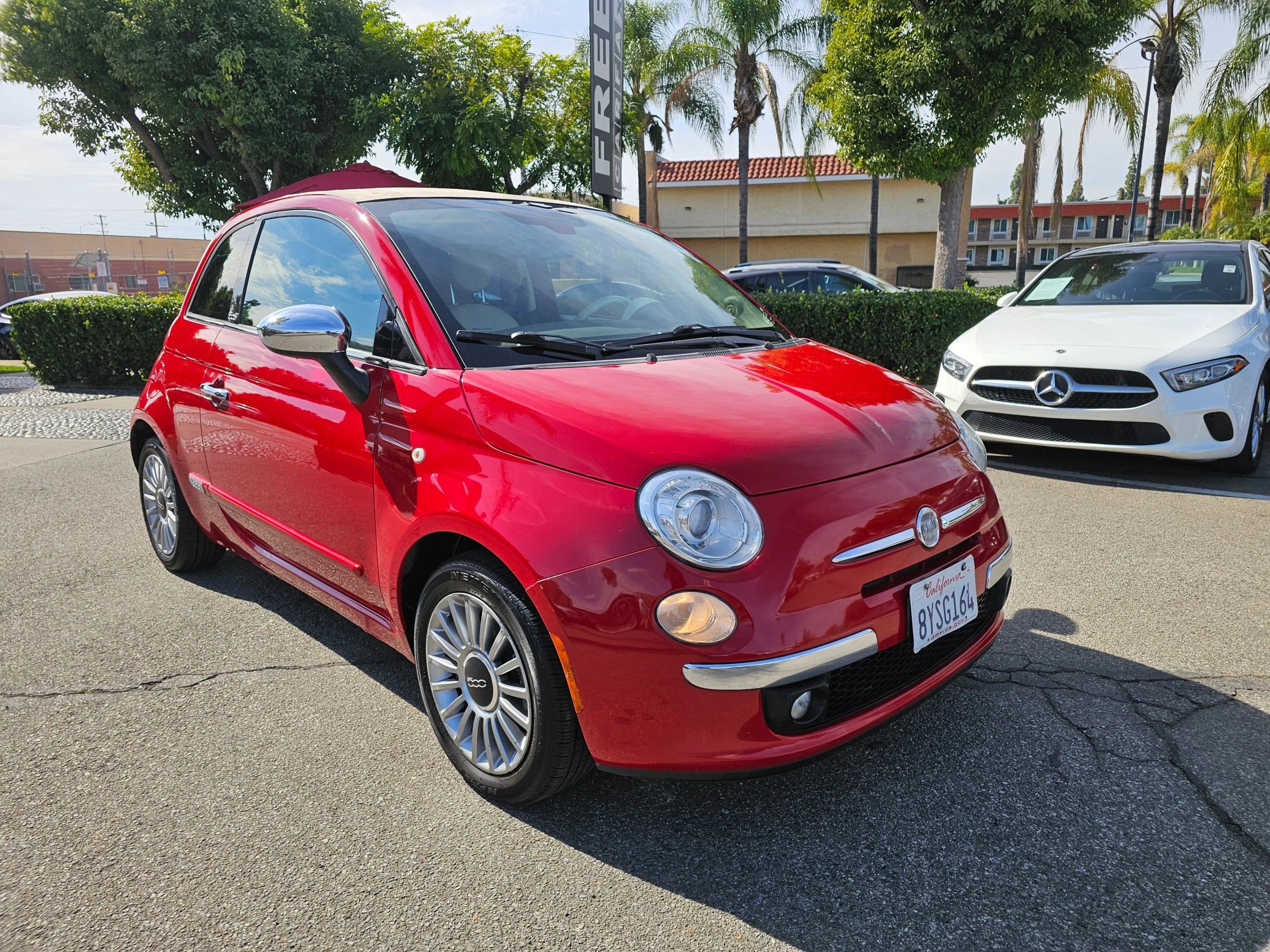 Used 2012 FIAT 500 Lounge w/ Luxury Leather Pkg image 3