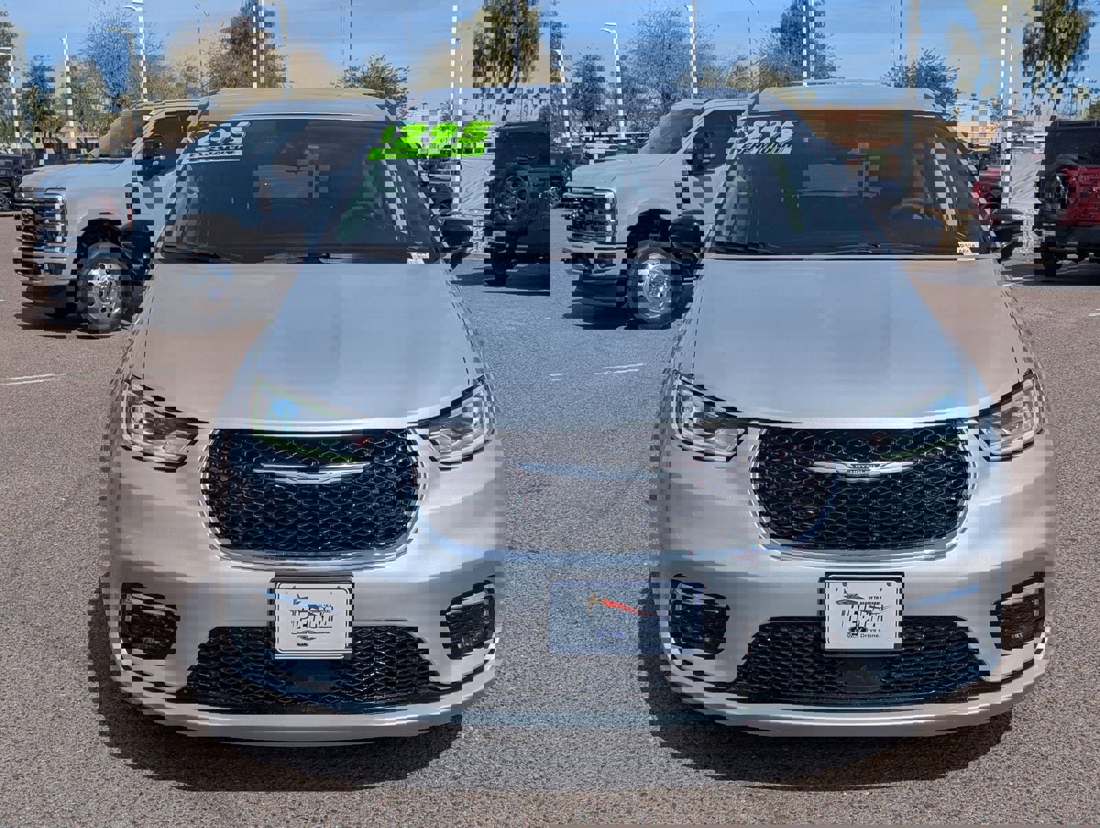 Used 2024 Chrysler Pacifica Touring-L image 27