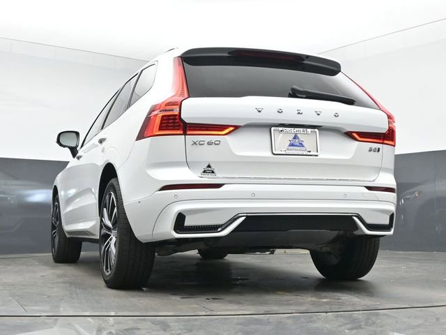 Used 2023 Volvo XC60 B5 Plus AWD/4WD image 43
