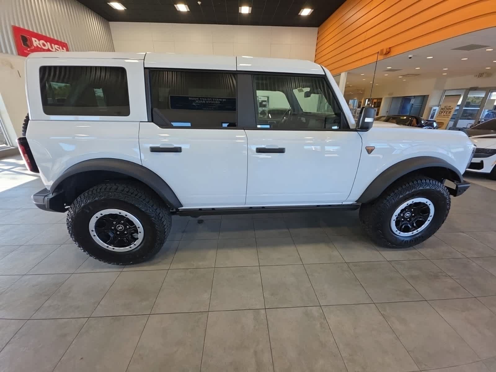 Used 2025 Ford Bronco Badlands AWD/4WD image 7
