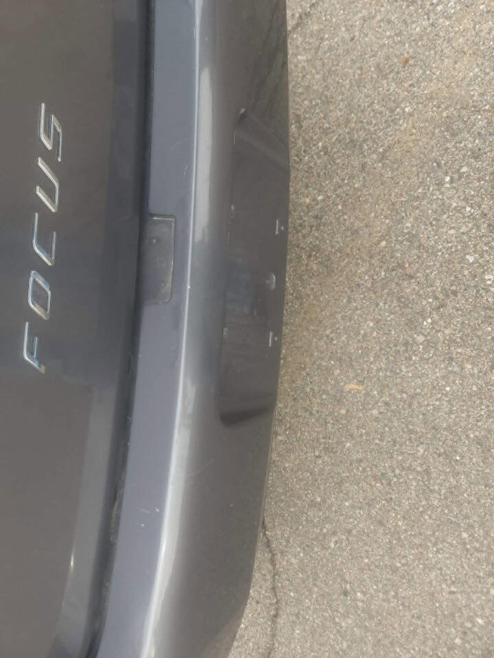 Used 2010 Ford Focus SEL FWD image 31