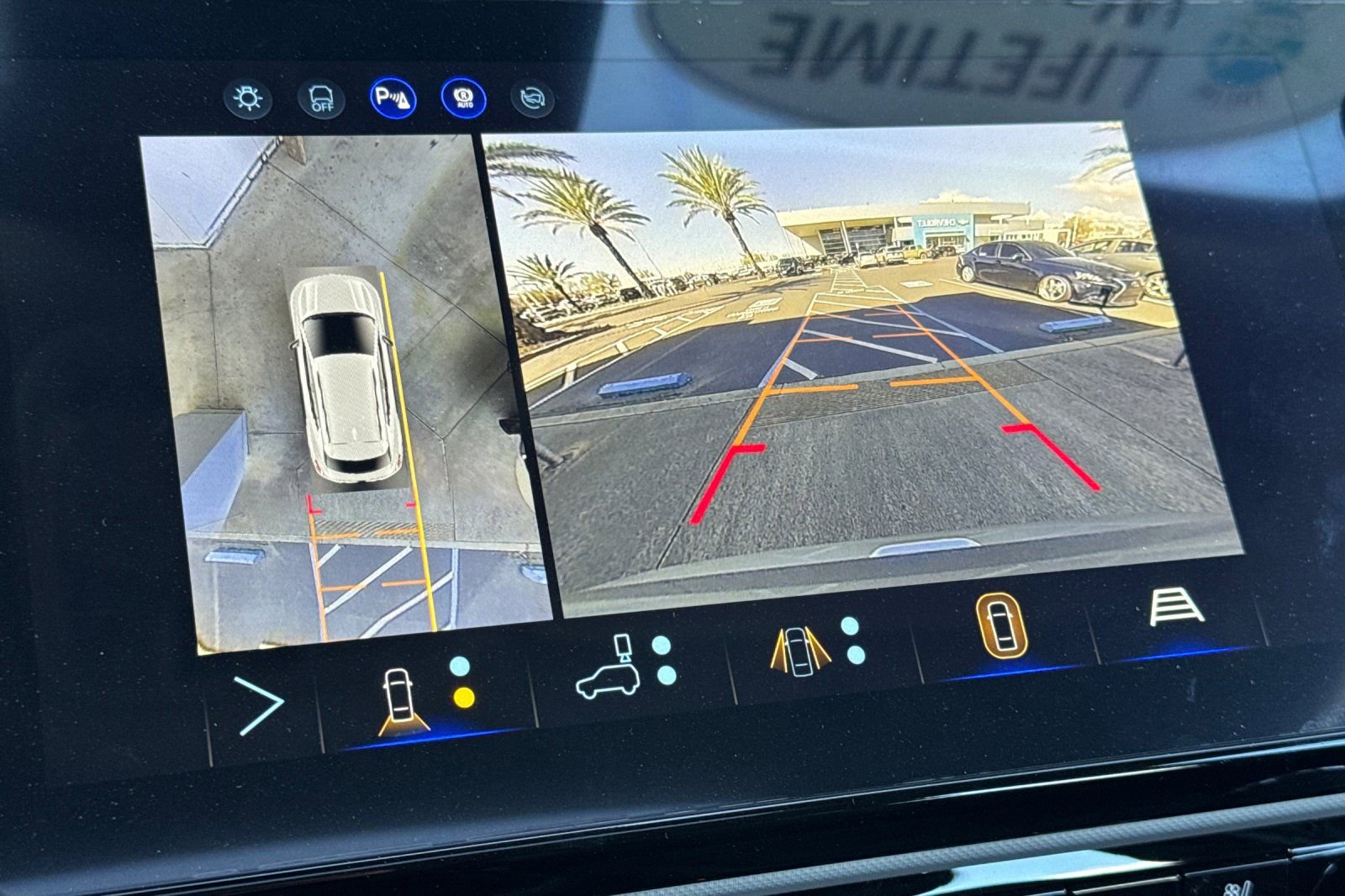 New 2027 Chevrolet Bolt RS w/ Technology Package FWD image 19