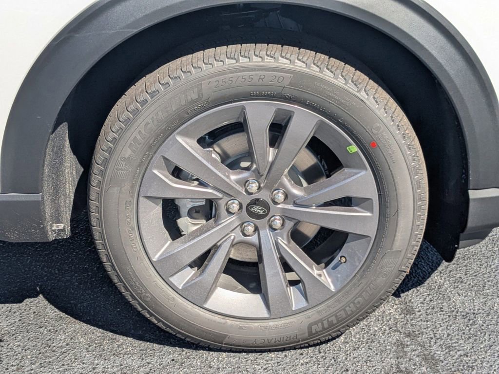 New 2026 Ford Explorer Active w/ Active Comfort Package image 12