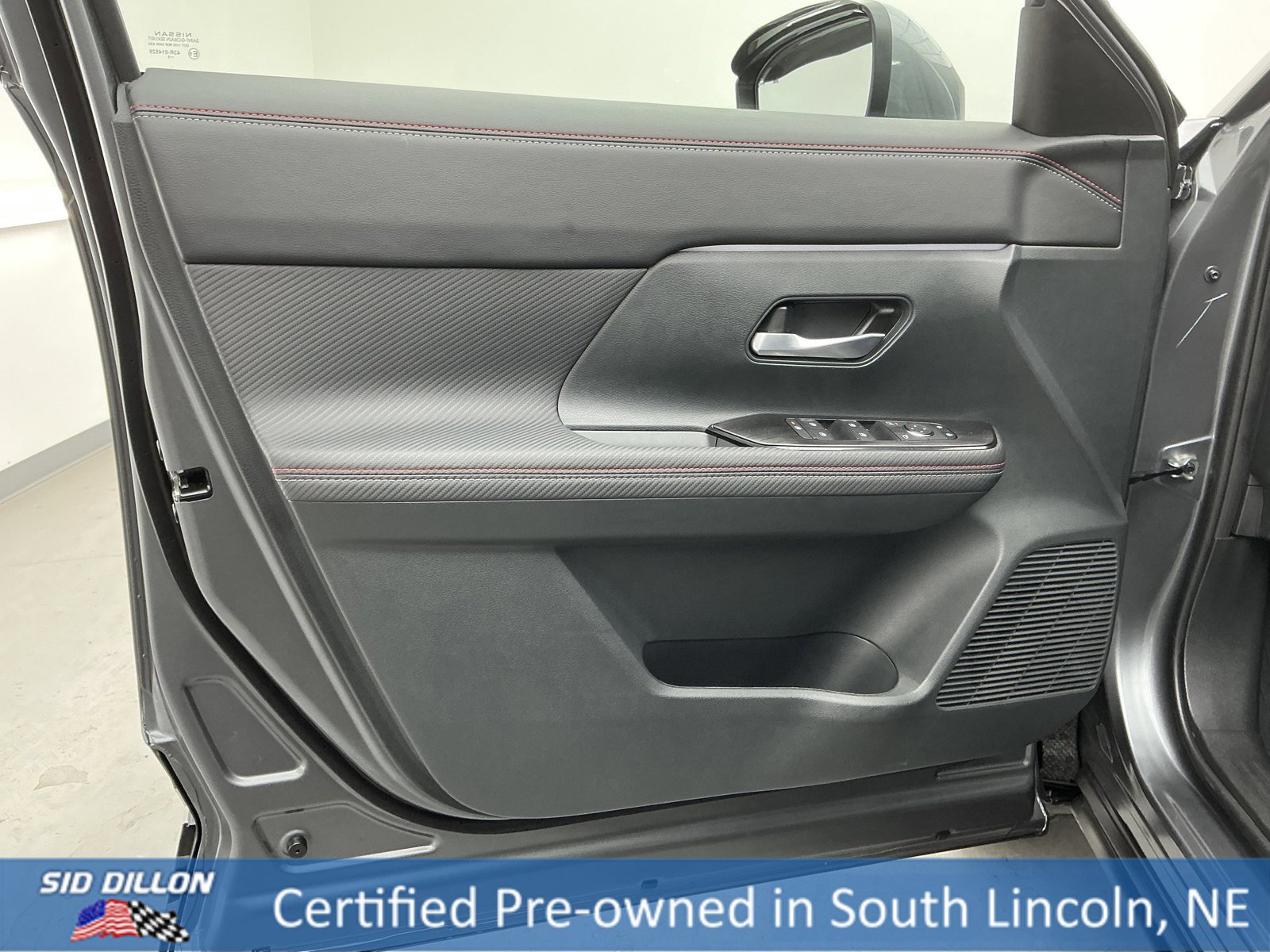 Used 2025 Nissan Kicks SR w/ SR Premium Package image 16