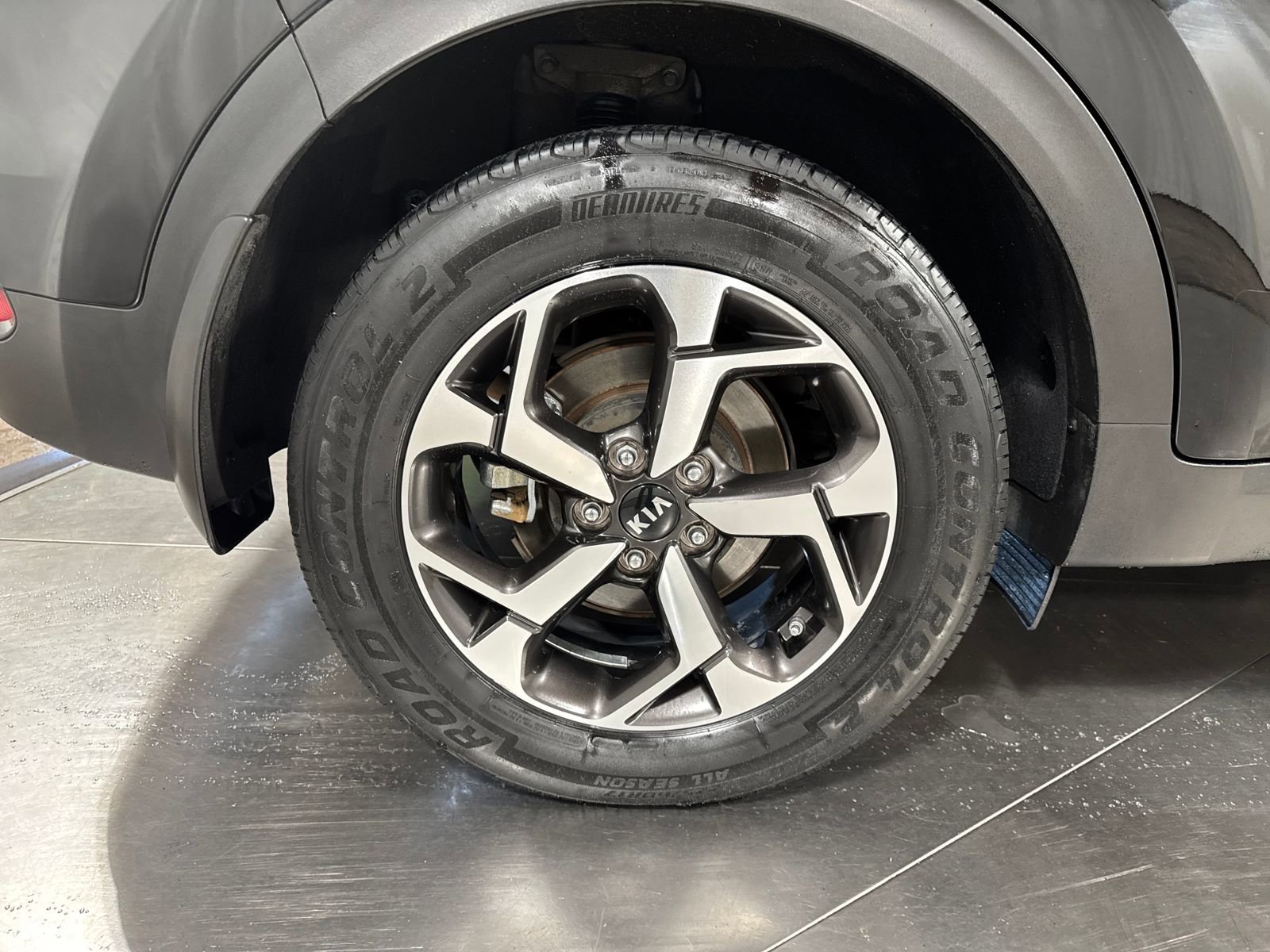 Used 2022 Kia Sportage LX image 13