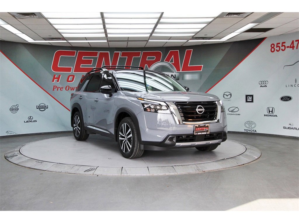 New 2025 Nissan Pathfinder Platinum w/ Cargo Package