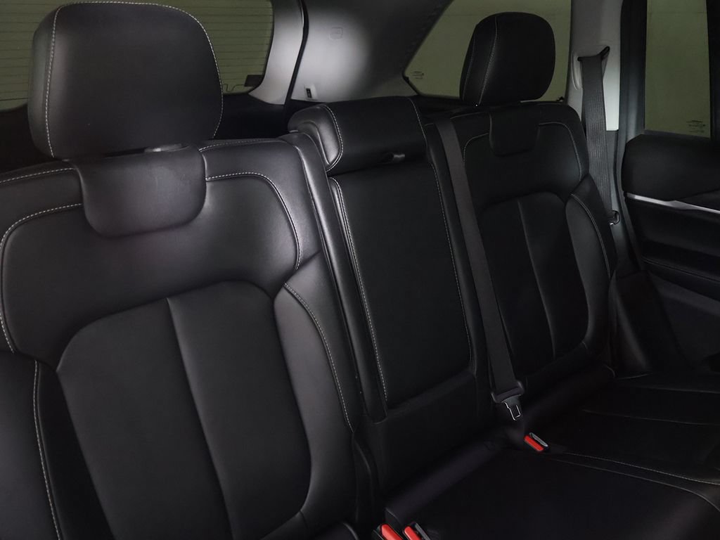 Used 2023 Jeep Grand Cherokee Limited AWD/4WD image 34