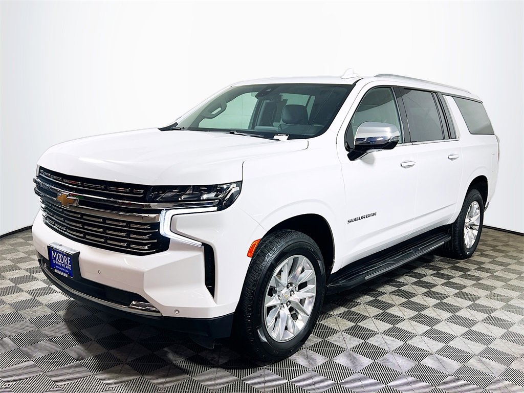 Used 2023 Chevrolet Suburban Premier image 4