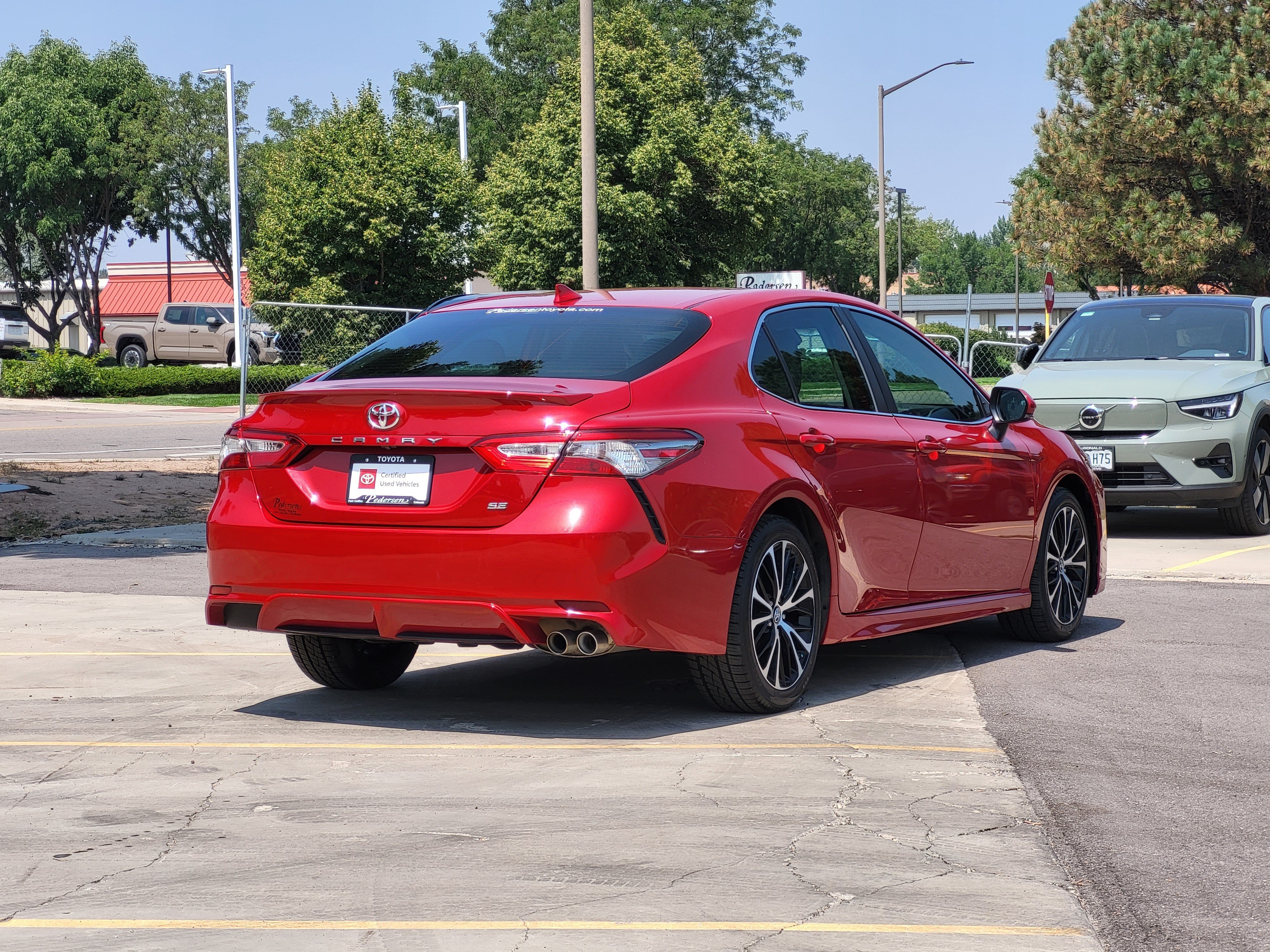Certified 2019 Toyota Camry SE w/ Convenience Package FWD image 4