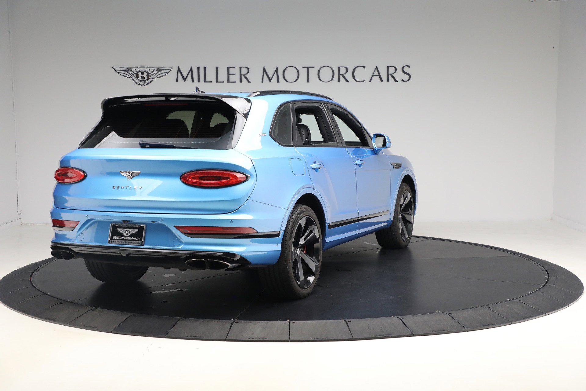 Certified 2021 Bentley Bentayga image 7