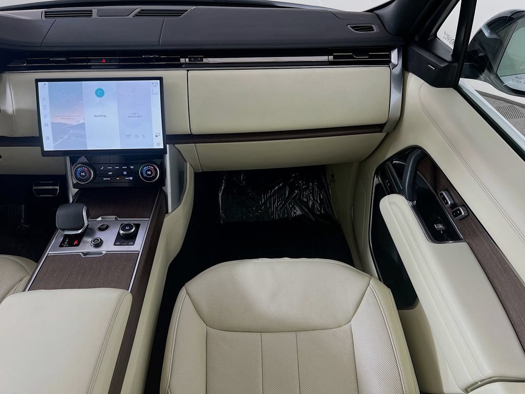 Used 2023 Land Rover Range Rover Long Wheelbase SE AWD/4WD image 25