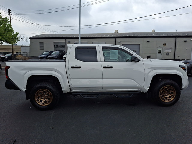 Used 2024 Toyota Tacoma SR RWD image 7