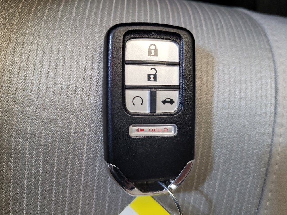 Used 2018 Honda Accord EX image 32