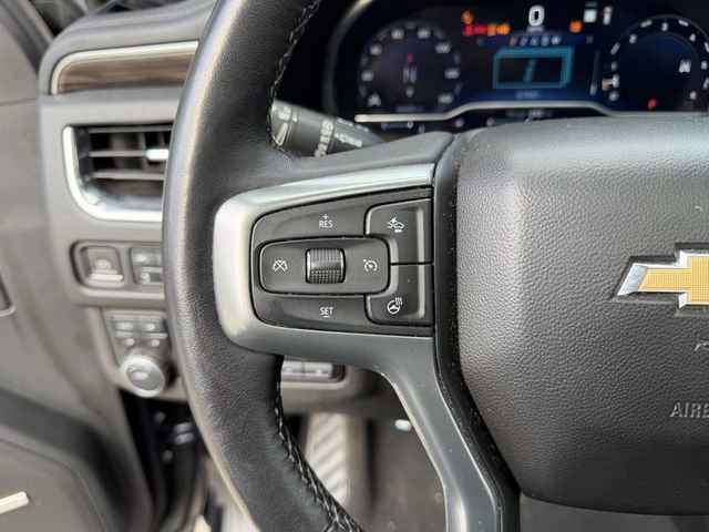 Used 2022 Chevrolet Suburban LT w/ LT Signature Package AWD/4WD image 18