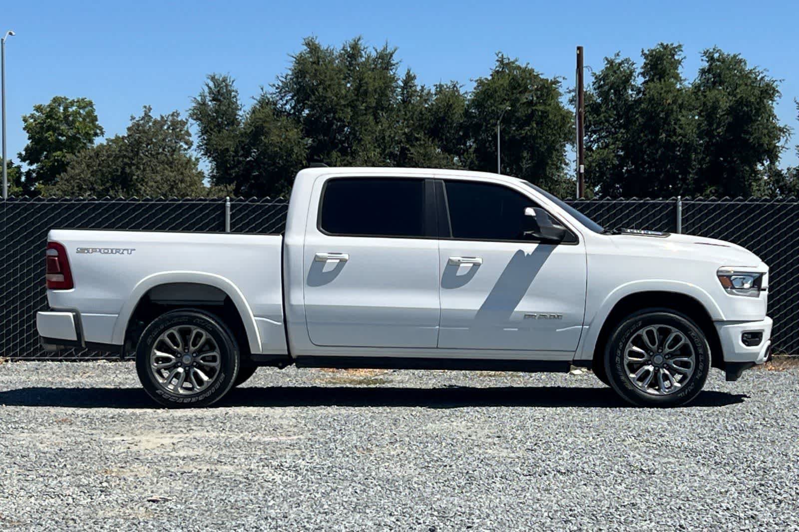 Used 2021 RAM 1500 Laramie AWD/4WD image 9