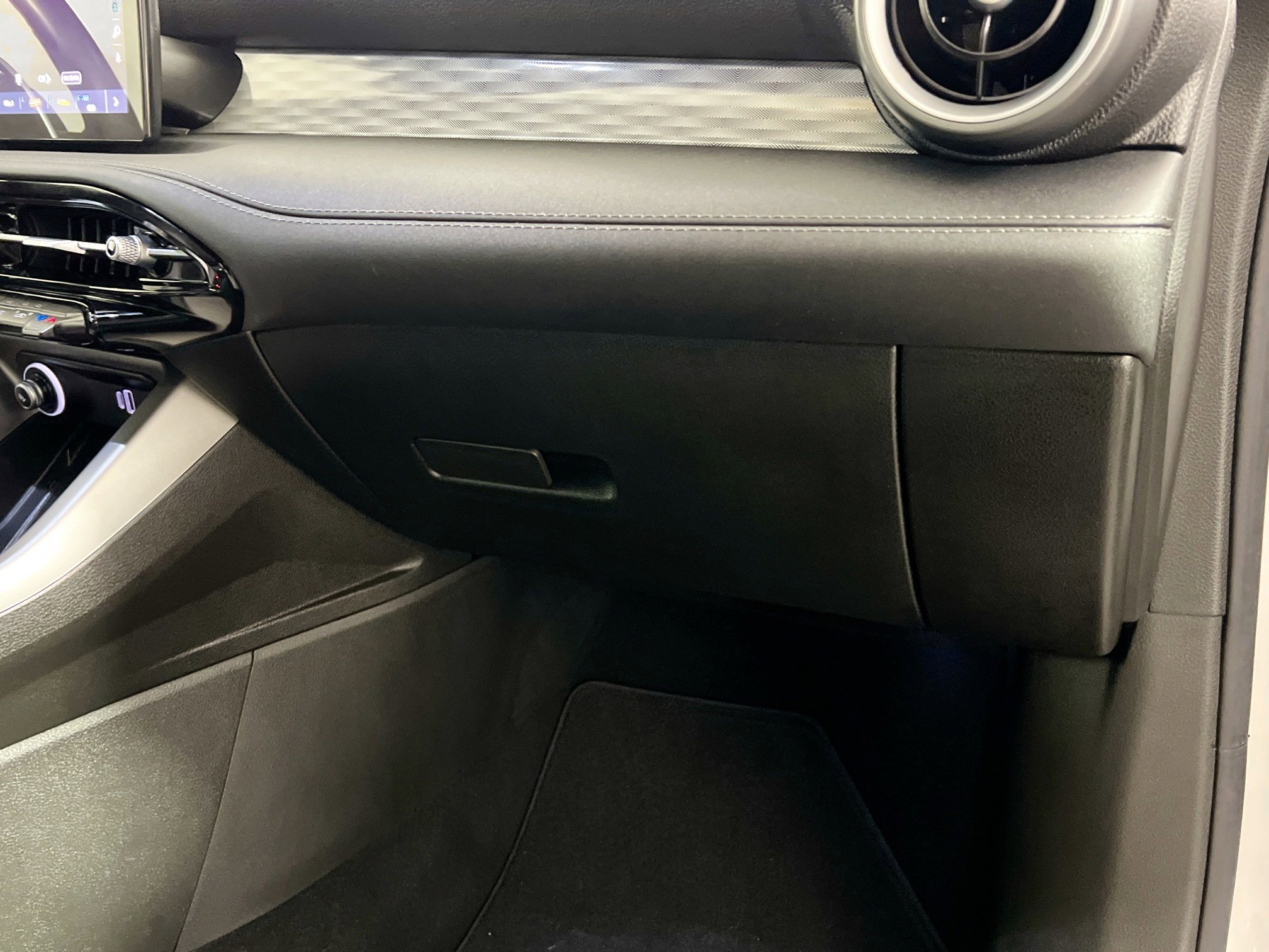 Used 2024 Alfa Romeo Tonale Veloce image 35