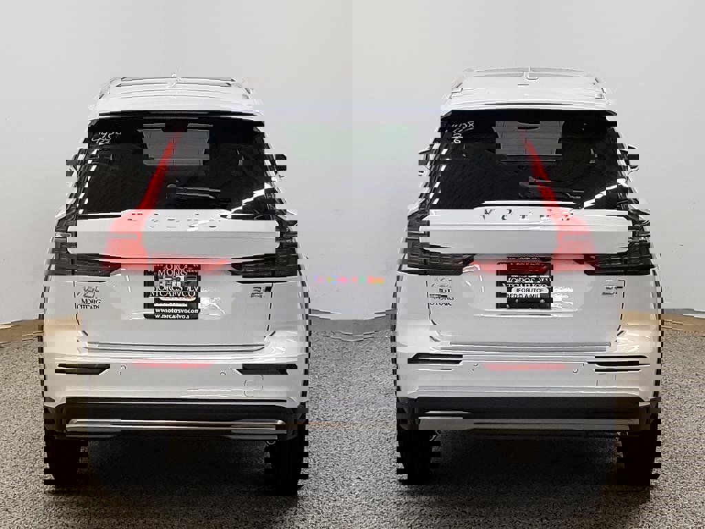 New 2026 Volvo V60 B5 Cross Country Plus w/ Protection Package Premier image 4