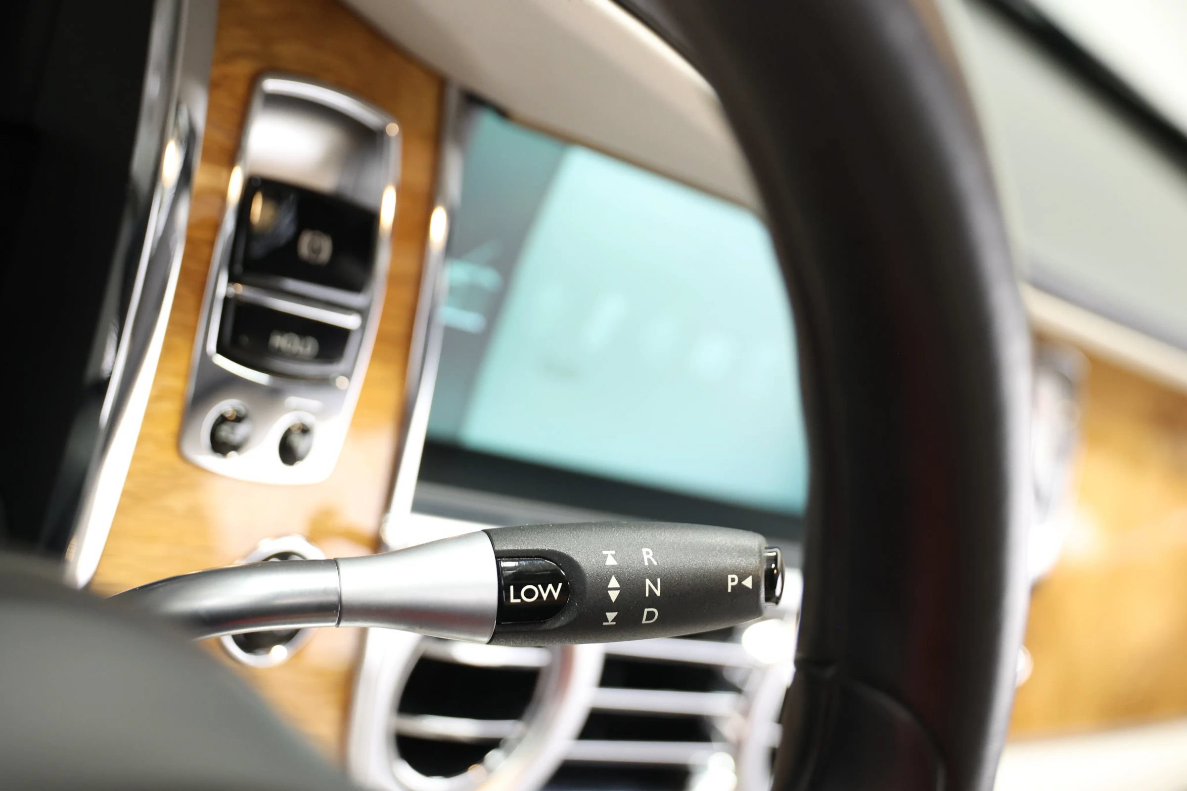 Used 2017 Rolls-Royce Wraith RWD image 40