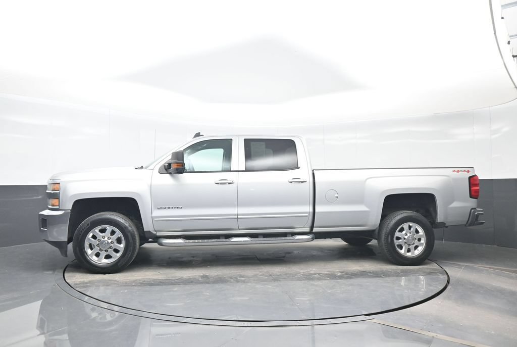 Used 2015 Chevrolet Silverado 2500 LT w/ LT Convenience Package AWD/4WD image 3