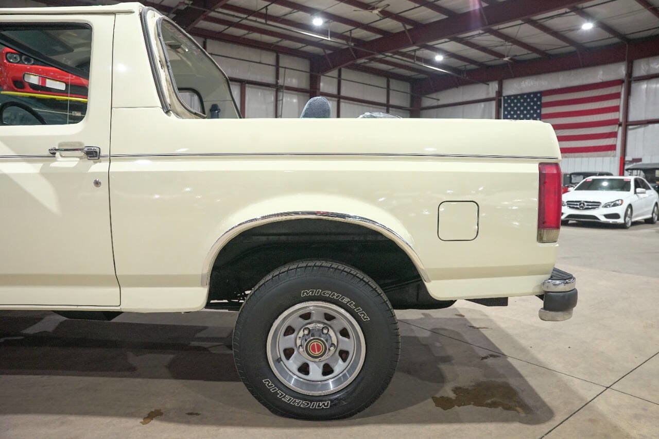 Used 1990 Ford Bronco image 5