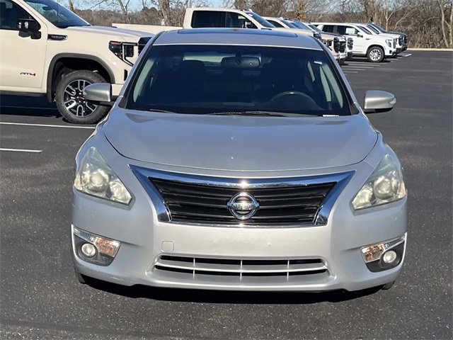 Used 2015 Nissan Altima 2.5 SV w/ Convenience Package image 2