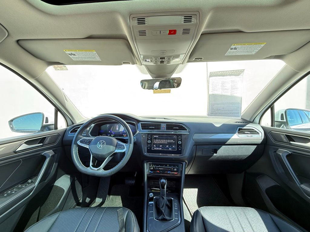 Certified 2023 Volkswagen Tiguan SE w/ Panoramic Sunroof Package FWD image 6