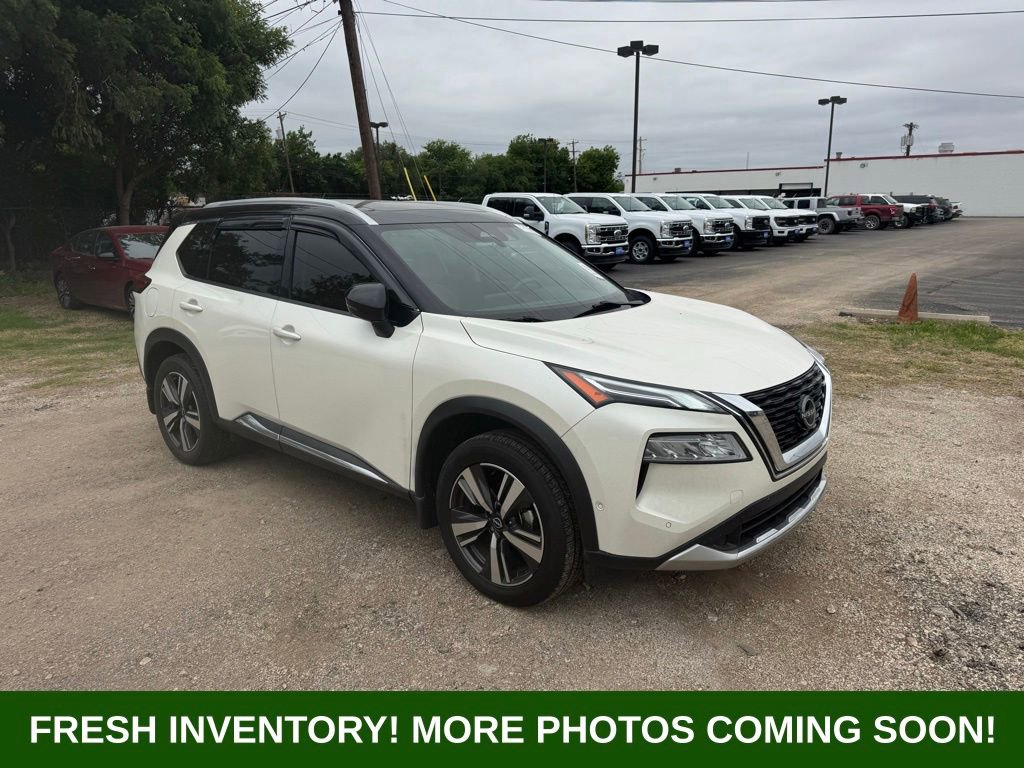 Used 2023 Nissan Rogue Platinum AWD/4WD image 1