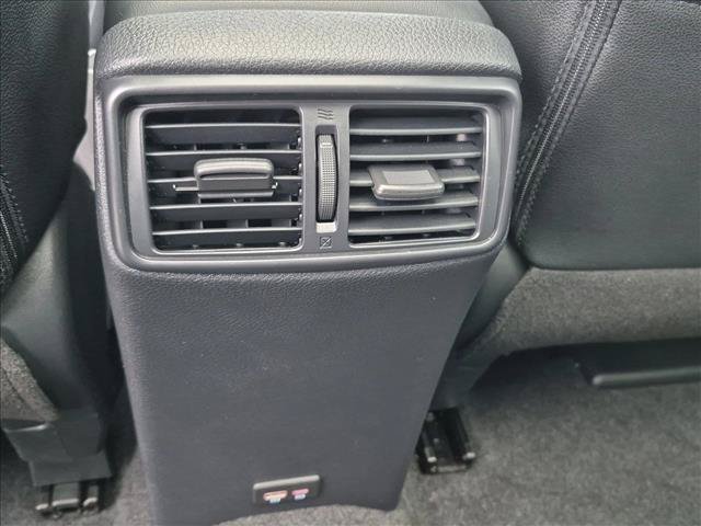 Used 2020 Nissan Rogue SL w/ Premium Package FWD image 17