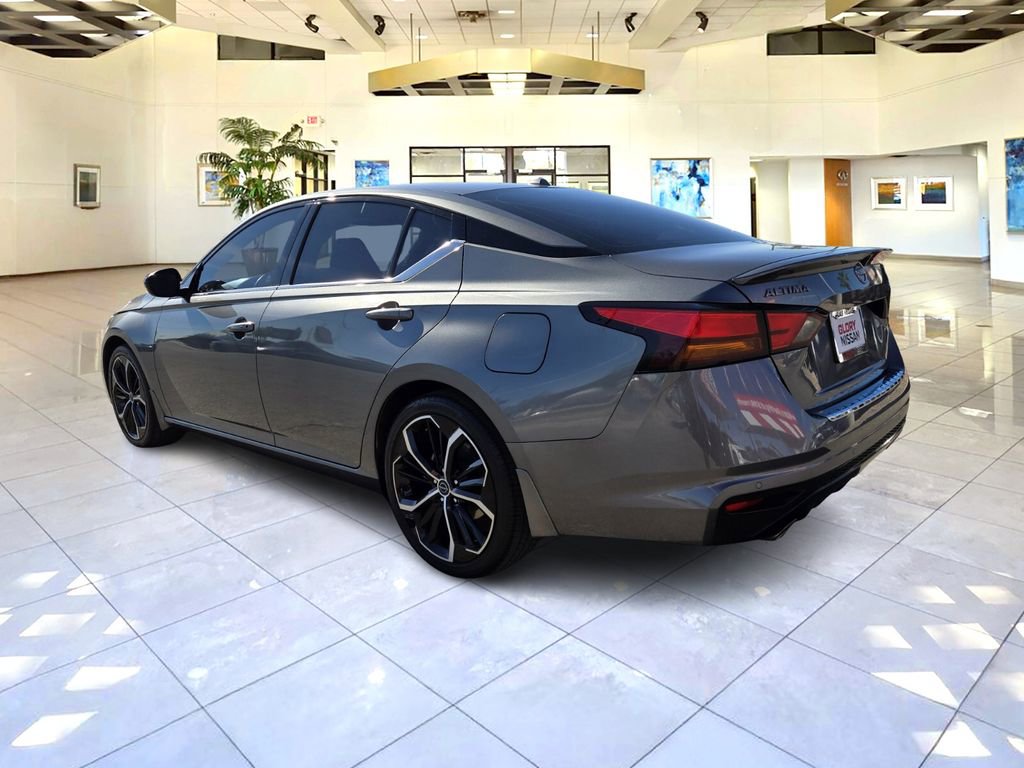 Certified 2023 Nissan Altima 2.5 SR FWD image 7