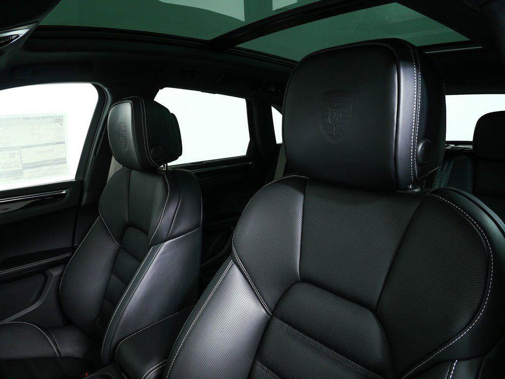 New 2026 Porsche Macan S AWD/4WD image 5