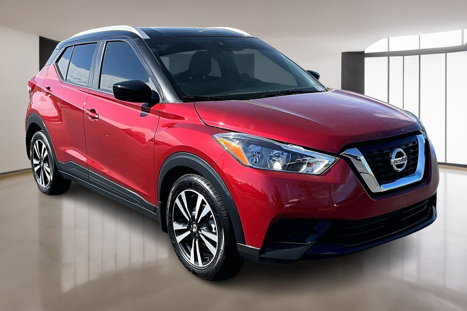 Used 2020 Nissan Kicks SV image 1