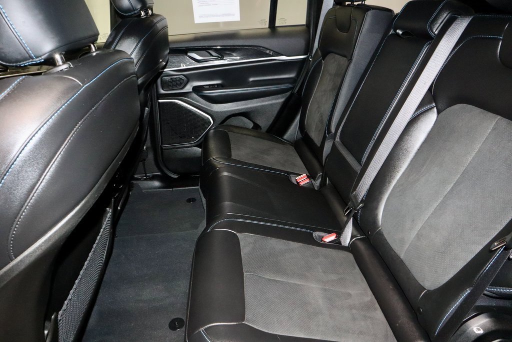 Used 2022 Jeep Grand Cherokee Trailhawk image 24