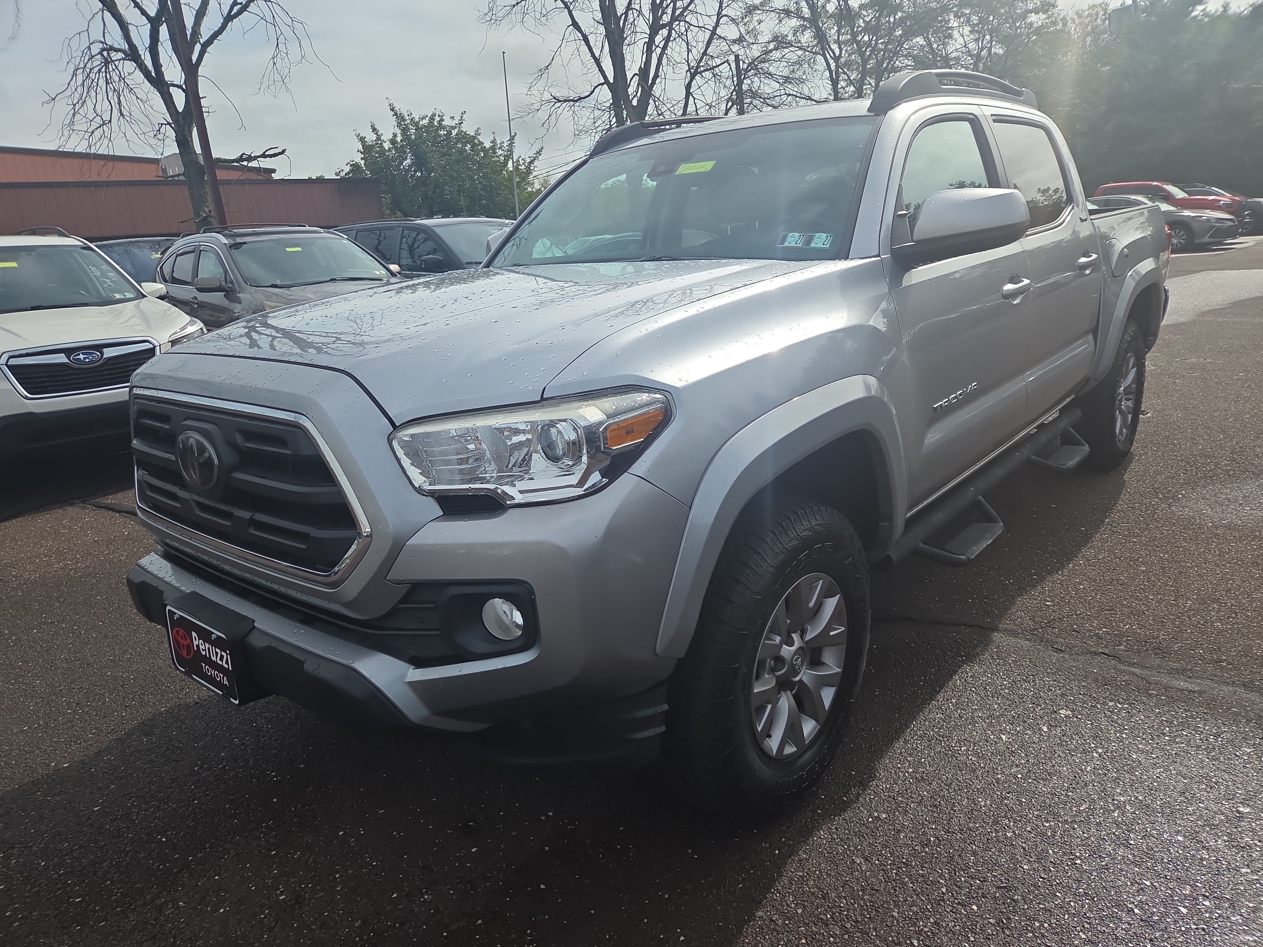 Used 2019 Toyota Tacoma SR5 AWD/4WD image 7