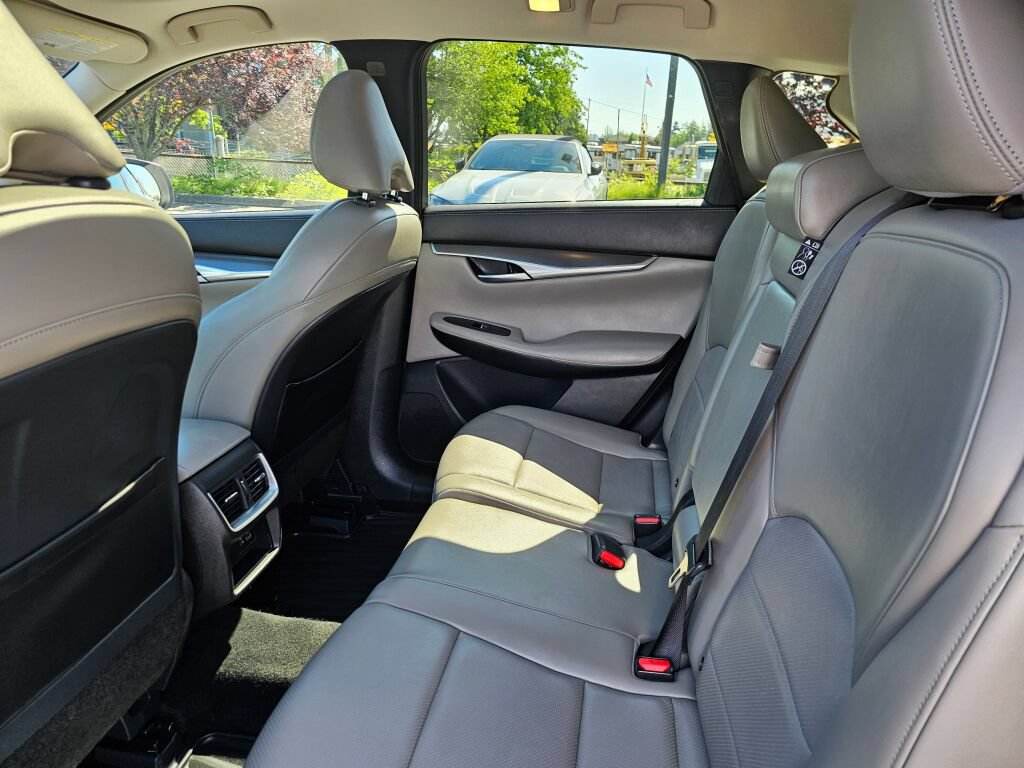 Used 2024 INFINITI QX50 Luxe AWD/4WD image 20