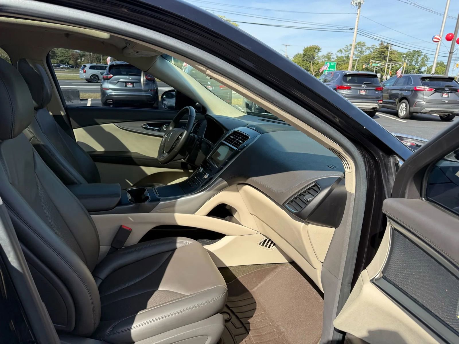 Used 2019 Lincoln Nautilus Select image 49