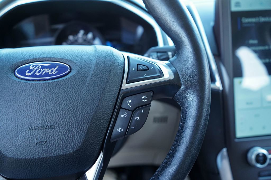 Used 2021 Ford Edge Titanium FWD image 22