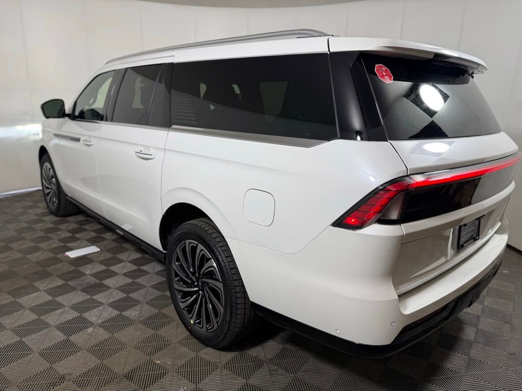 New 2025 Lincoln Navigator L Black Label image 3