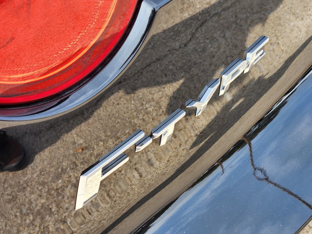 Used 2015 Jaguar F-TYPE S image 17