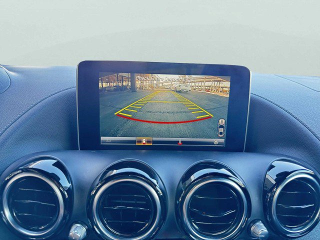 Used 2018 Mercedes-Benz AMG GT Roadster image 30