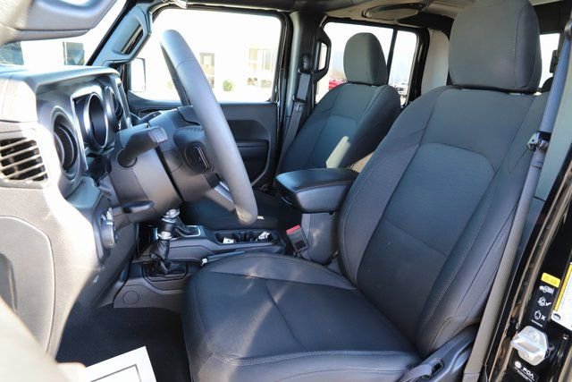 Used 2023 Jeep Gladiator Sport image 13