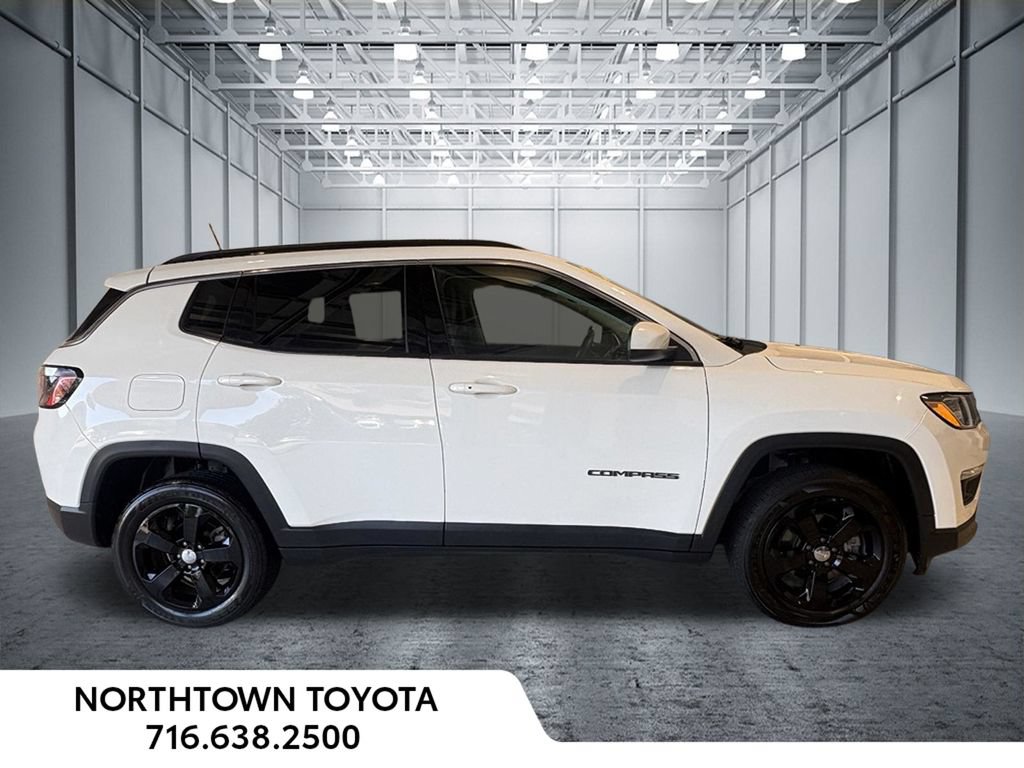 Used 2021 Jeep Compass Latitude AWD/4WD image 2